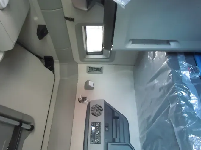 2026 VOLVO VNL64T860