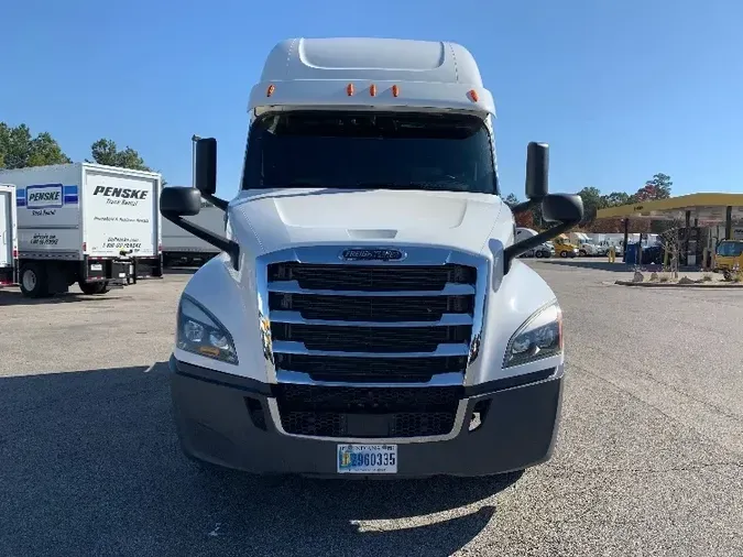 2020 Freightliner T12664ST