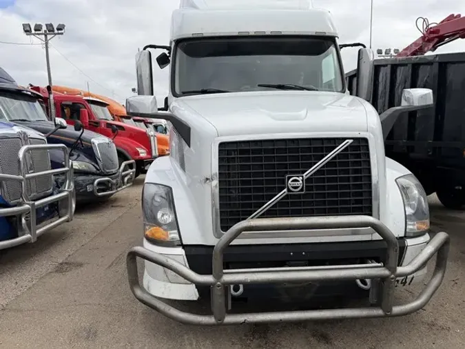 2017 VOLVO VNL64T780