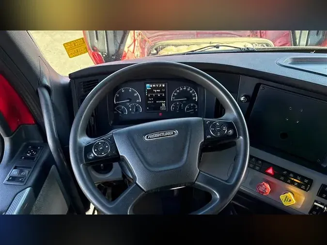 2022 FREIGHTLINER CA126