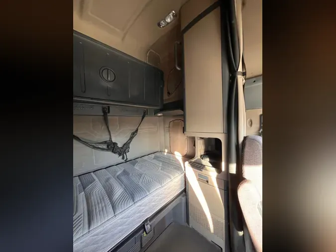 2020 Freightliner Cascadia