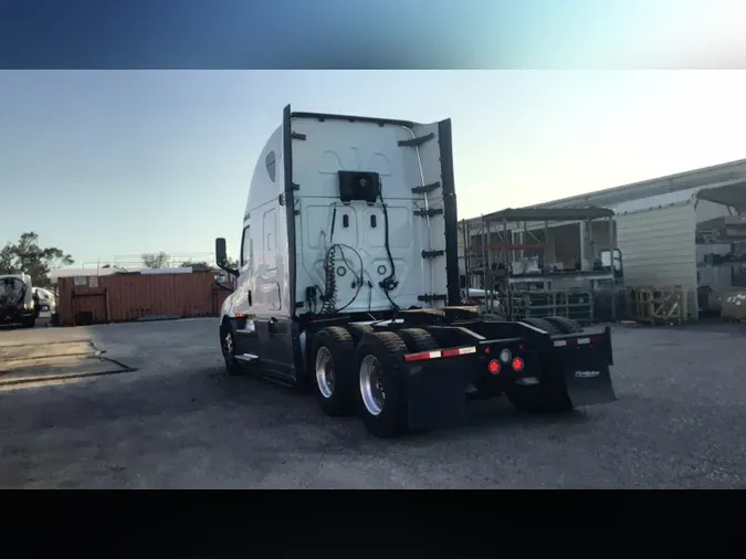 2020 Freightliner Cascadia