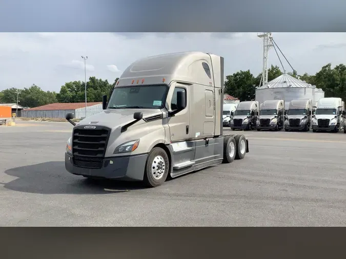 2024 Freightliner Cascadia 12626569d3745afb2f8ffc6bd878af9df56