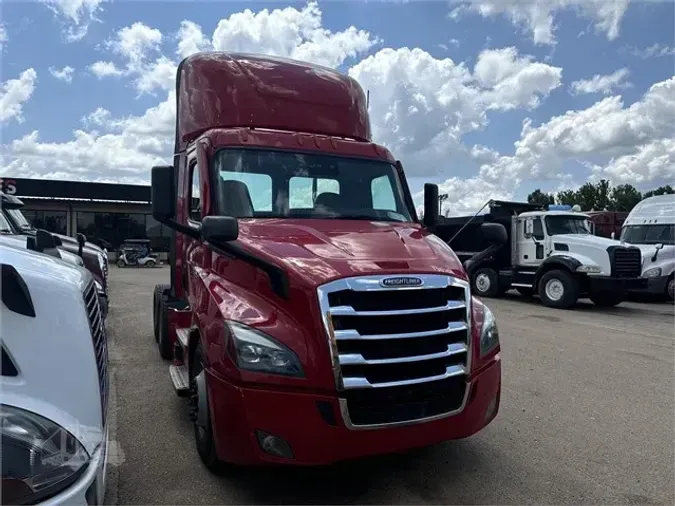 2021 FREIGHTLINER CASCADIA 116