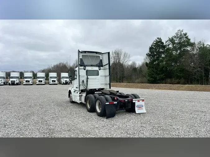 2018 Volvo VNL300