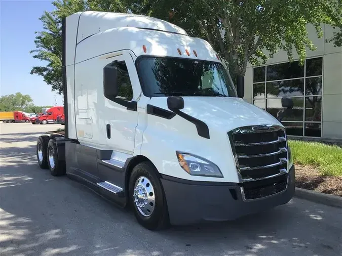 2021 FREIGHTLINER CA116