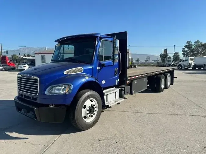 2019 Freightliner Business Class M2 106