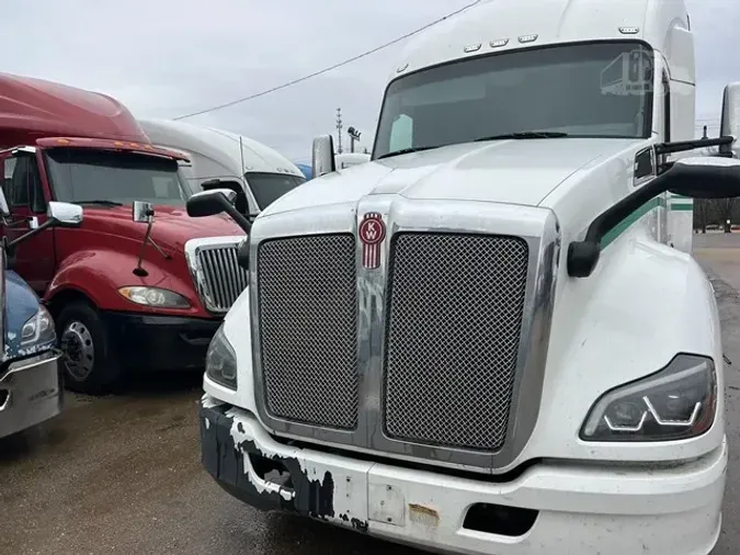 2019 KENWORTH T6802671bbd087f42adcb7f9881fb5ffa6cd