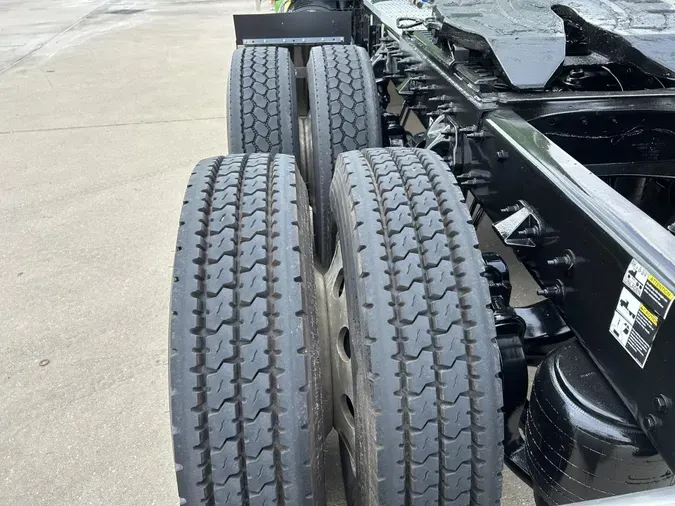 2022 Peterbilt 389