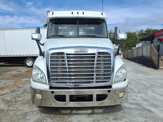 2016 FREIGHTLINER/MERCEDES CASCADIA 125