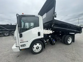 2024 ISUZU NQR DIESEL 109 wb 3R1