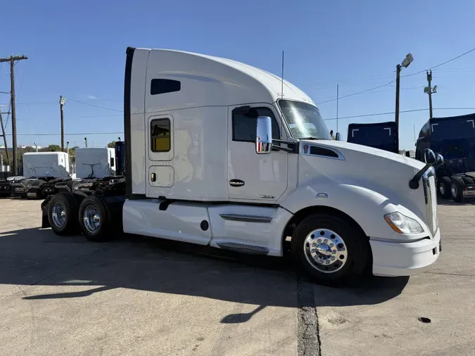 2022 Kenworth T6802683e751ca10abed88a84d65de66e5cd