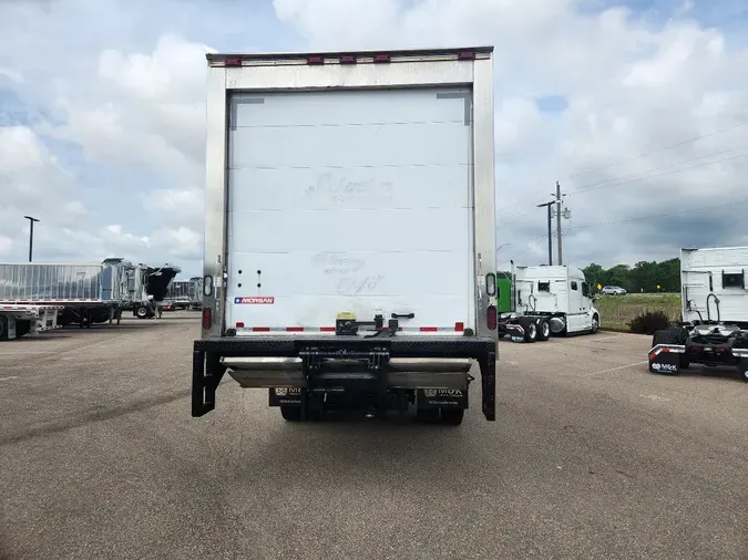 2016 FREIGHTLINER M2