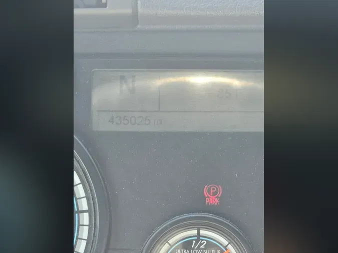 2018 FREIGHTLINER/MERCEDES CASCADIA 113