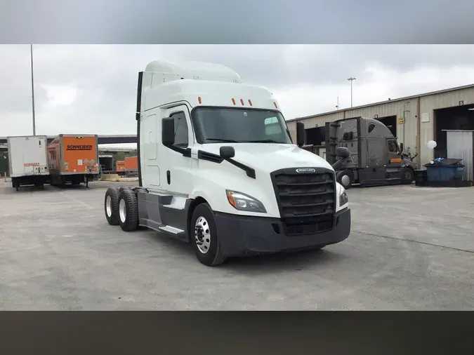 2019 Freightliner Cascadia2687d803e42452d6128e80d80bc59a7d