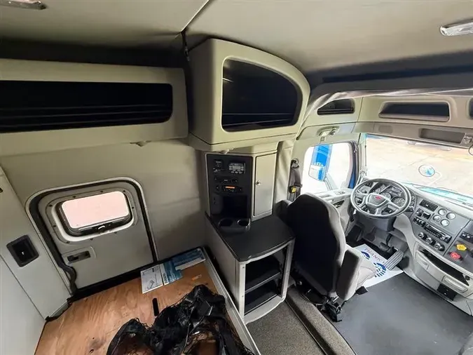 2020 PETERBILT 579