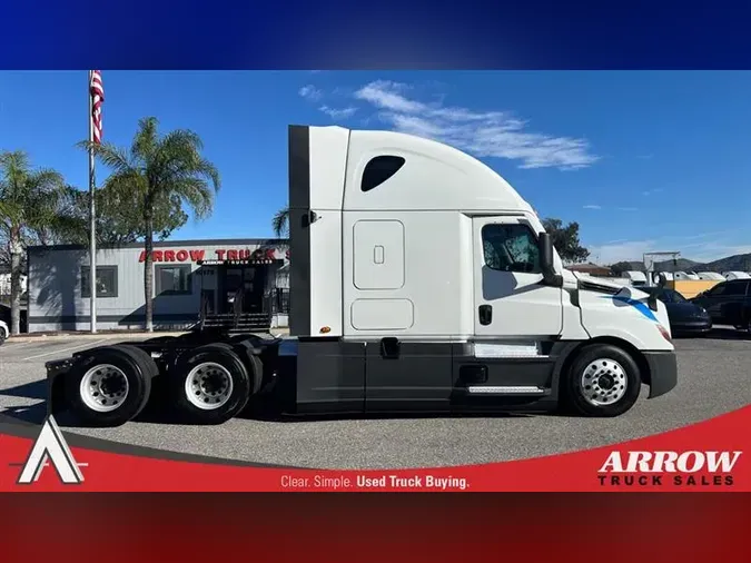 2021 FREIGHTLINER CA126