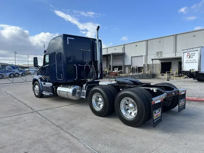 2020 Peterbilt 579