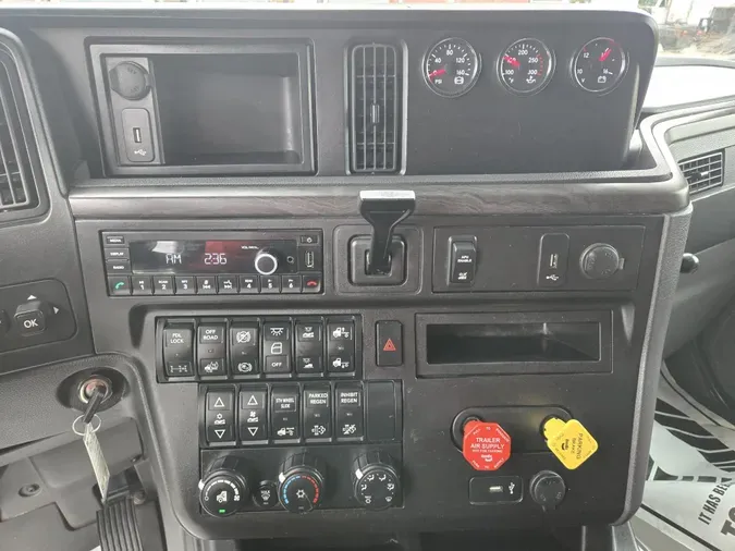 2024 International LT625
