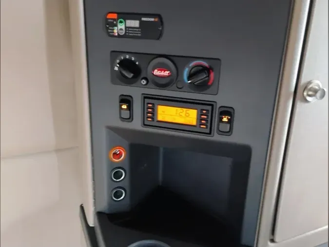 2022 Peterbilt 579268efe4b296c0255e881d6ce7a402bc1