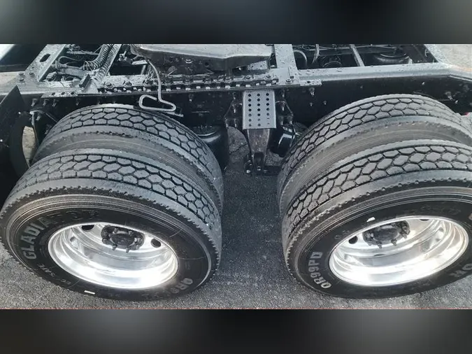 2020 INTERNATIONAL LT