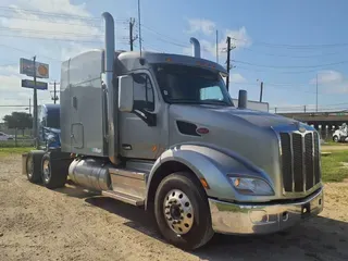 2021 PETERBILT 579