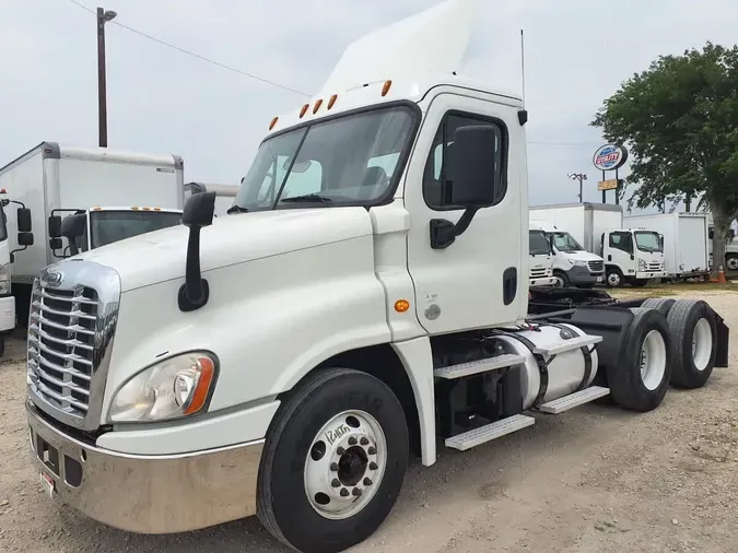 2018 FREIGHTLINER CASCADIA 125