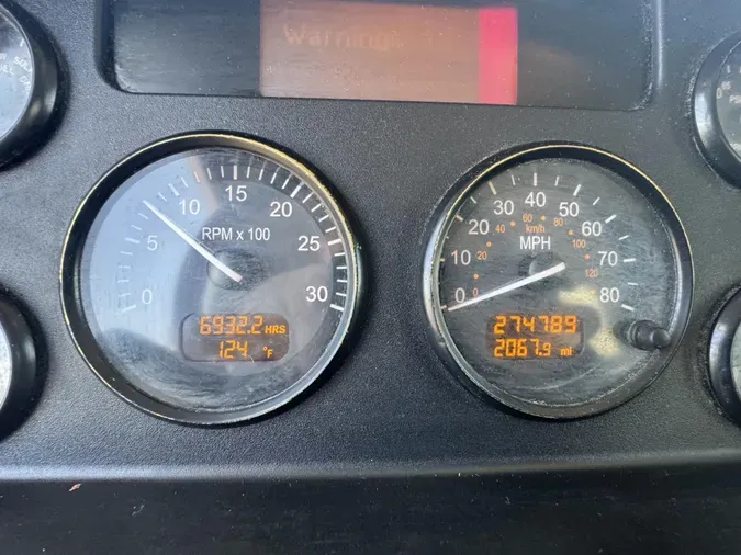 2019 Peterbilt 330