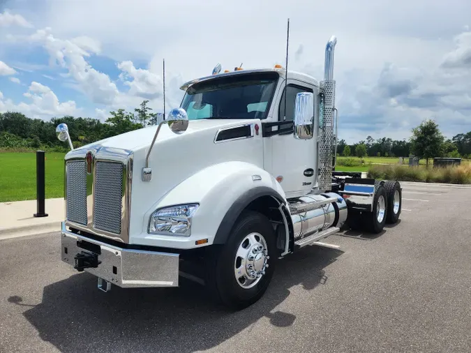 2026 Kenworth T880