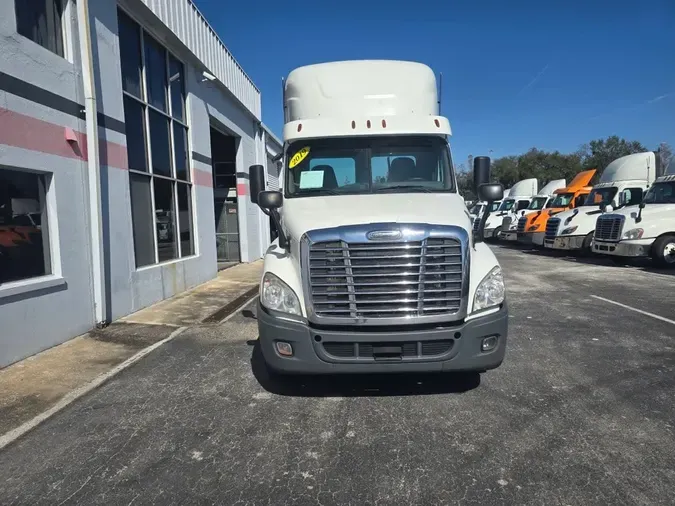 2019 FREIGHTLINER/MERCEDES CASCADIA 125