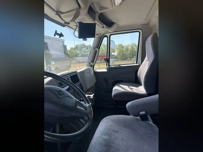 2019 NAVISTAR INTERNATIONAL 4300