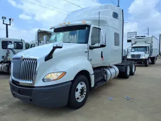 2019 NAVISTAR INTERNATIONAL LT625 SLPR CAB
