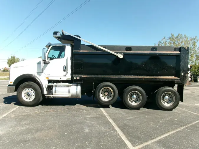 2023 International HX620269abcd2a8f6488f0bdf3e374080d219