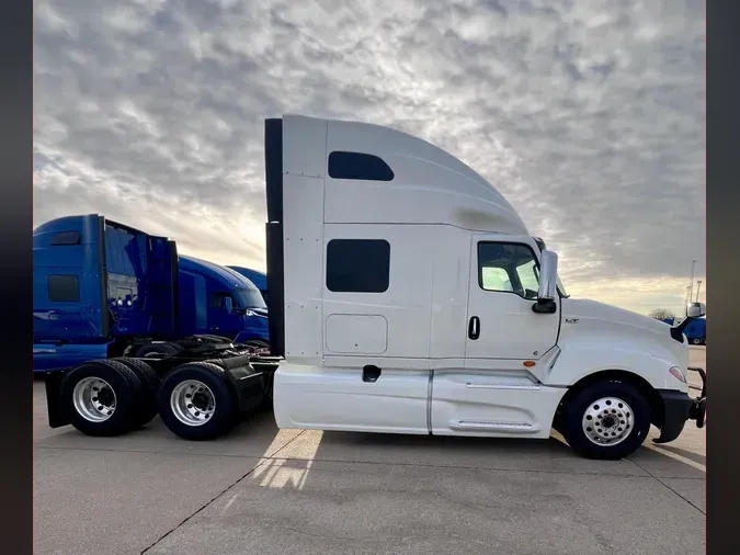 2021 KENWORTH T680
