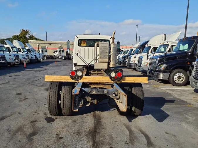 2017 FREIGHTLINER/MERCEDES M2 106