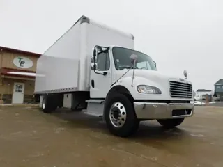 2018 Freightliner M2 106