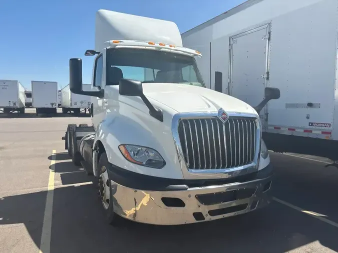 2019 NAVISTAR INTERNATIONAL LT625 DAYCAB T/A26a4ee43a30fe71aafbf5069d542f057