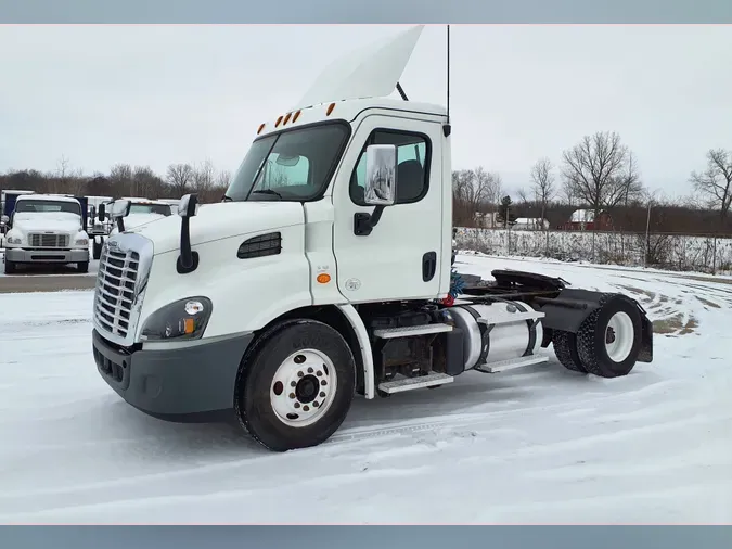 2016 FREIGHTLINER/MERCEDES CASCADIA 11326a657f8da1dadf202b75eefd00e55d4