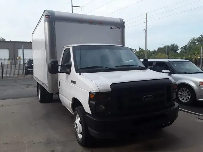2017 FORD MOTOR COMPANY E350