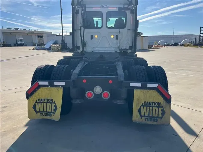 2021 FREIGHTLINER CA126