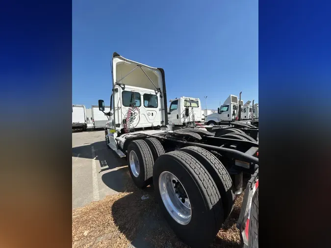 2019 FREIGHTLINER CASCADIA 125
