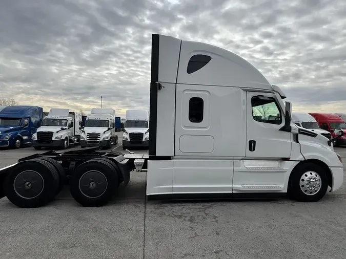 2023 Freightliner Cascadia&reg;