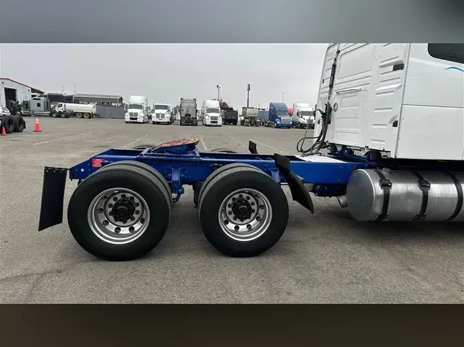 2019 VOLVO VNL74026b0afb206848e9107d477393c9630ca