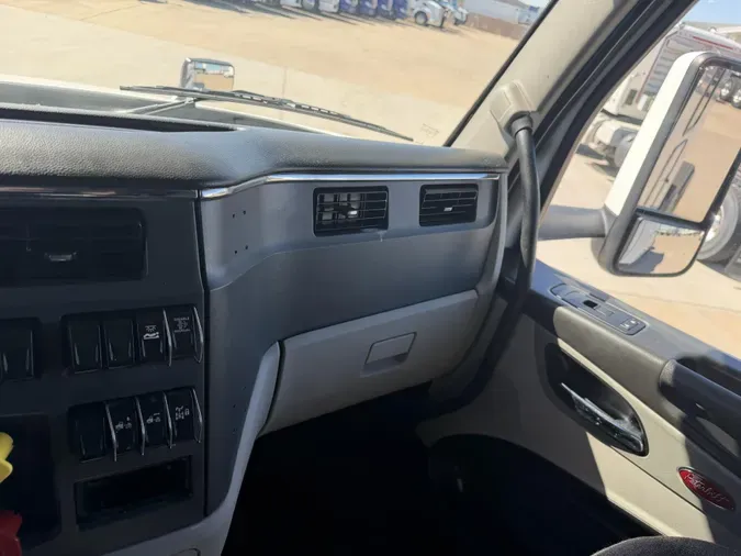 2022 Peterbilt 579