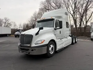 2019 NAVISTAR INTERNATIONAL LT625 SLPR CAB
