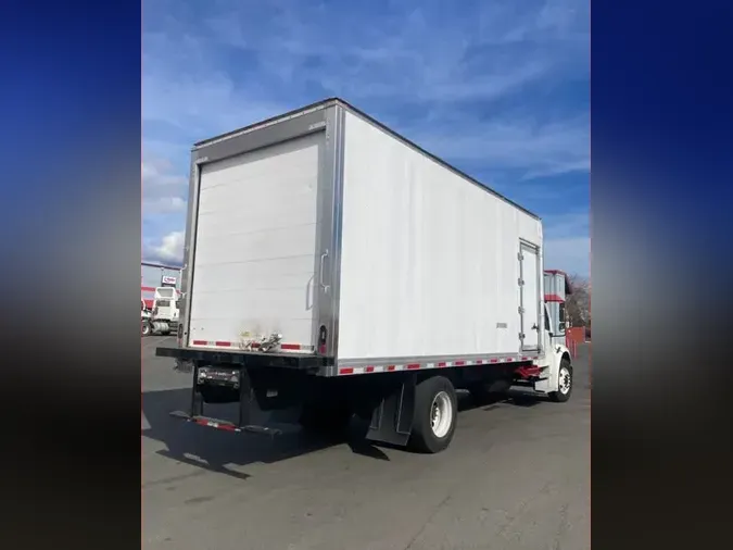 2019 FREIGHTLINER/MERCEDES M2 106