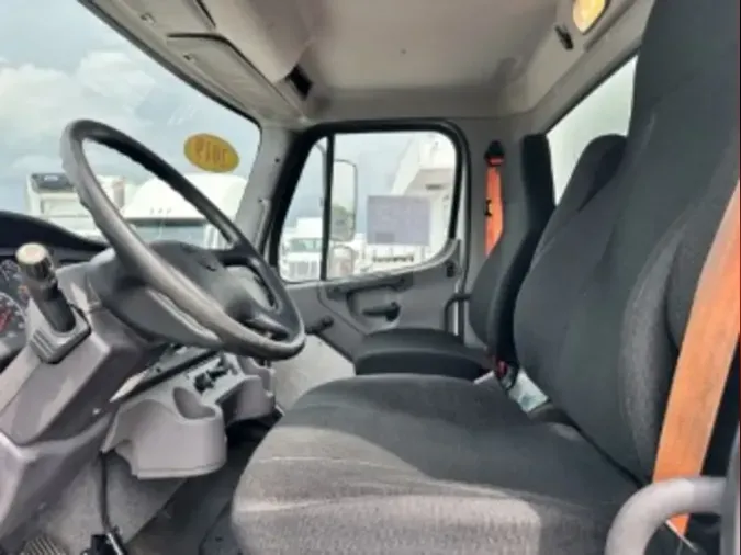 2019 FREIGHTLINER/MERCEDES M2 106