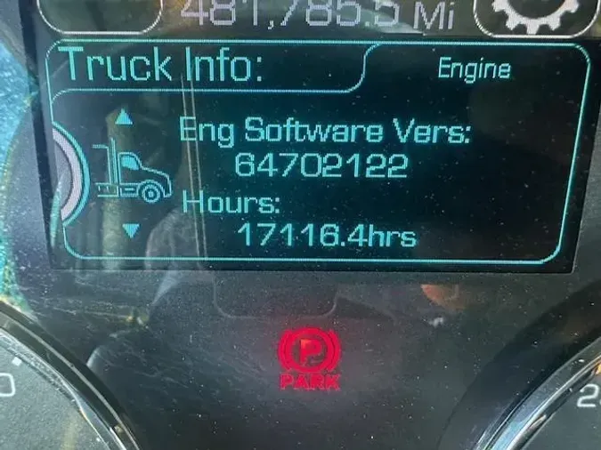 2021 Kenworth W990