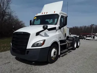 2019 FREIGHTLINER/MERCEDES CASCADIA 125