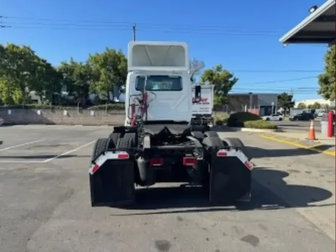 2019 NAVISTAR INTERNATIONAL LT625 DAYCAB T/A